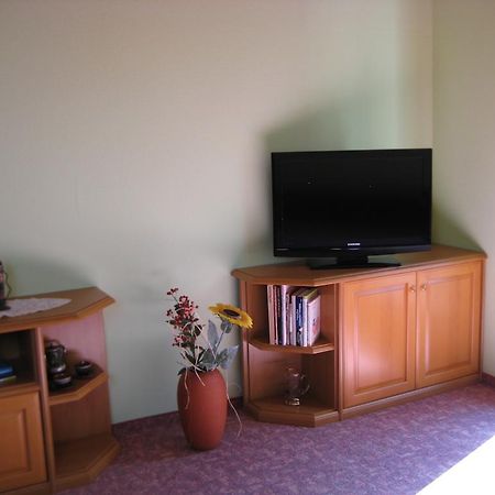 Ferienwohnung "Lindenblick" Gablenz Room photo