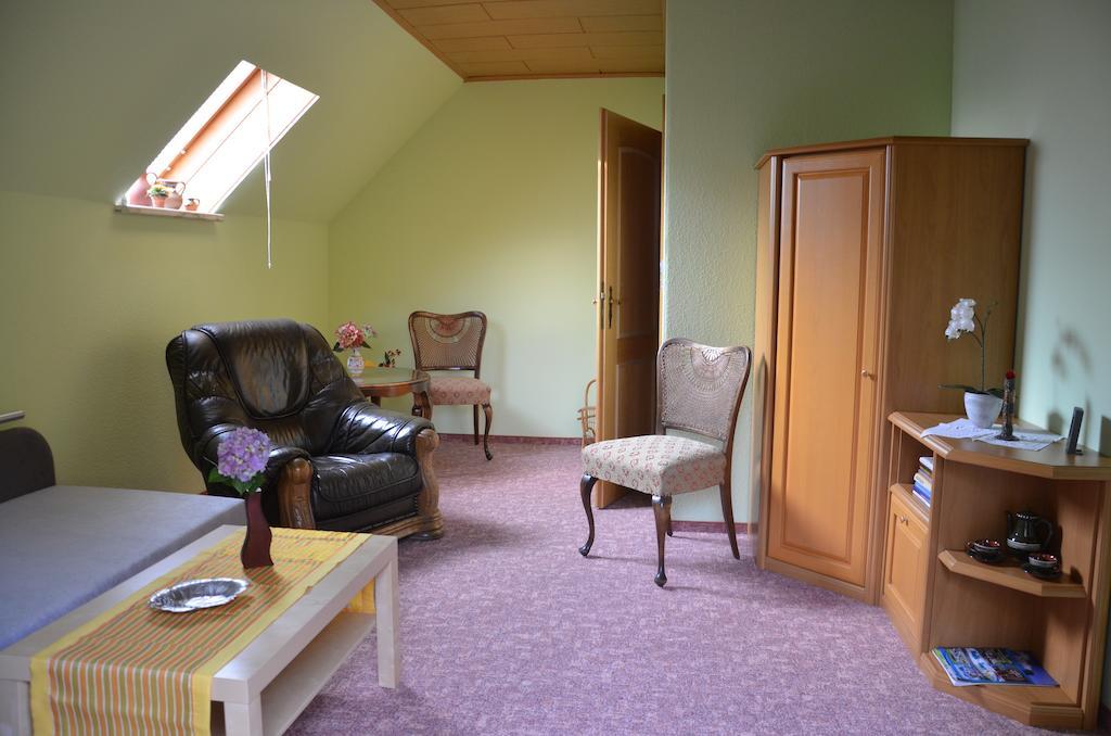 Ferienwohnung "Lindenblick" Gablenz Room photo